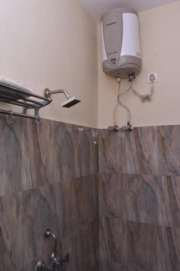 Hotel International & Restaurant Amethi Luaran gambar